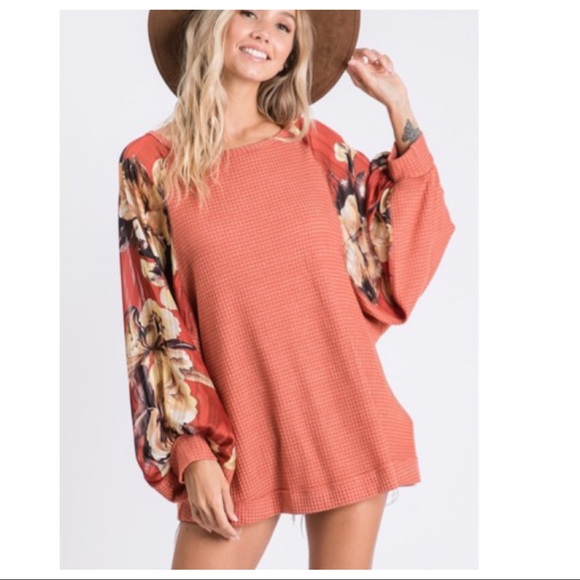 Solid waffle knit mix and matched boxy chic top - Picture 4 of 8